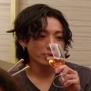 Video sticker 🥂 mood jk 2.0. :: @fStikBot
