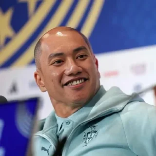 Video sticker 🤙 pria solo itu
