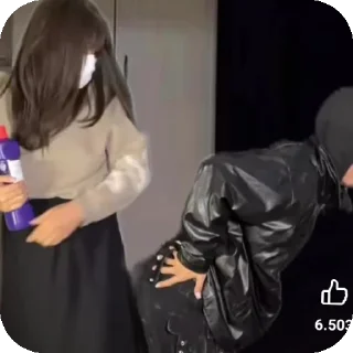 Video sticker 👍 Cute girl and btt