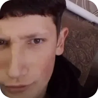 Телеграм стикер 😀 😨лыана
