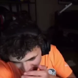 Video sticker 🫦 эфадина_5 :: @fStikBot