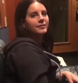 Video sticker 🤩 Oops :: @fStikBot