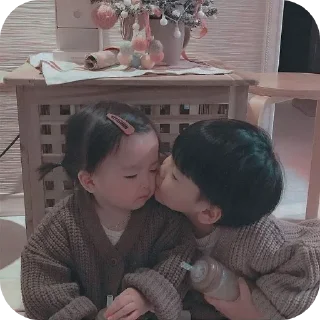 Telegram stiker 👥 Baby Malukinho & Cora