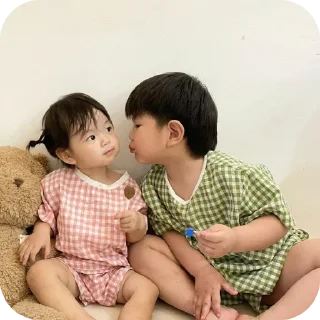 Telegram stiker 👤 Baby Malukinho & Cora