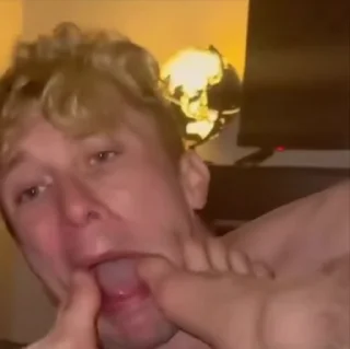 Video sticker ☺️ Fuckkkmesss 🥩