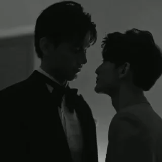 Video sticker 📰 ` ( 📰 )) 𝐆𝐀𝐘 @stickersmik :: @fStikBot