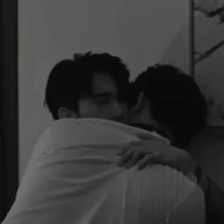 Video sticker 📰 ` ( 📰 )) 𝐆𝐀𝐘 @stickersmik :: @fStikBot