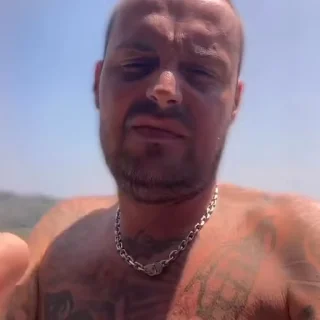 Video sticker 🤦 NE PRADA @bugatti_music_label