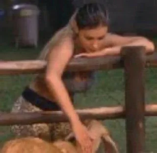 Telegram sticker 🤕 chique