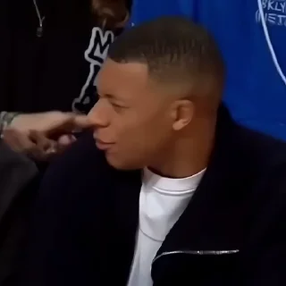 Video sticker 🇫🇷 ャ. Mbappé¹ ；@Unince .