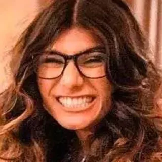 Telegram sticker 😂 Além Do Fundo Do Poço