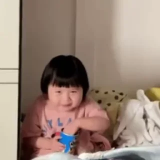 Video sticker 🌟 𝐙𝙴 𝐙𝙴𝙴♡'s🐹 :: @fStikBot