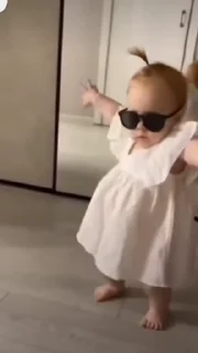 Video sticker 🧐 𝐙𝙴 𝐙𝙴𝙴♡'s🐹 :: @fStikBot