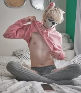 Телеграм стикер 💅 Femboy💅