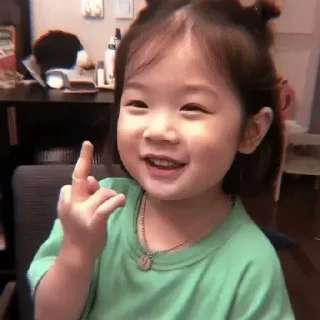 Video sticker 🖕 @yangguang 阳光新闻|最顶爆料吃瓜