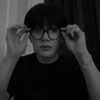 Video sticker ♟ Чонин @helpasth :: @fStikBot