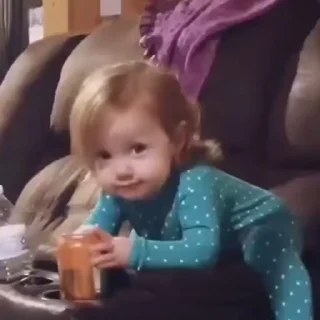 Video sticker 🫐 Cold @cutemonsta