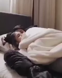 Video sticker ❤ Couple — @stckrRobot