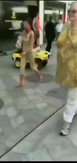 Video sticker 🚶 ебальники офнули :: @fStikBot
