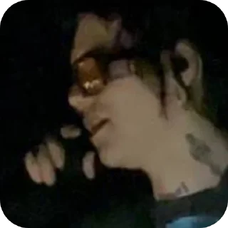 Telegram sticker 🎤 haterr