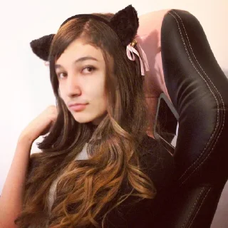 Sticker 🤢 BUBUSER @mikehatsune