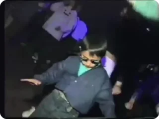 Video sticker 👶 dancefloor :: @fStikBot