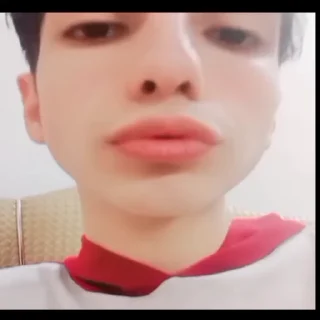 Video sticker 💋 Eco😭