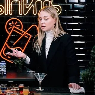 Телеграм стикер 💁‍♀️ Умпалумпа