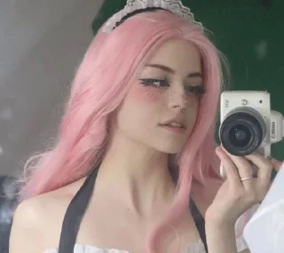 Video sticker 💞 Hannah OwO | @tarahume | @stickerXtara