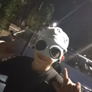 Sticker 🤩 #перцевшалун @TgEmodziBot