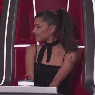 Video sticker 🧧 Ariana Grande @WaldorfLegacy
