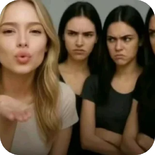 Telegram stiker 🫥 vatori