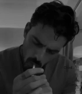 Video sticker 🙋 @ylyIylyI لحد يبوكه مفرخه