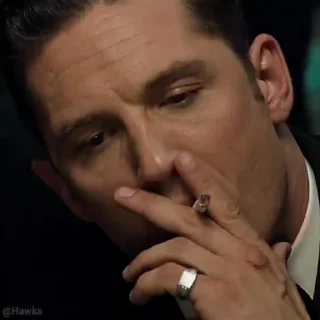 Telegram sticker 🚬 🎥 Tom Hardy (@TodorokiShouto)