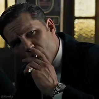 Telegram sticker 🚬 🎥 Tom Hardy (@TodorokiShouto)