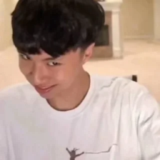 Телеграм стикер 🌟 тикток комменты by mi.mallow :: @fStikBot