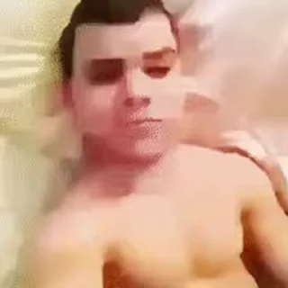 Video sticker 🎈 @Roz4ever by @towebmbot