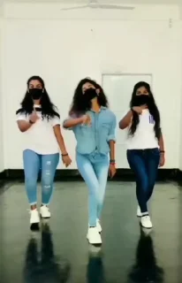 Video sticker 🌟 𝑴𝒂𝒏𝒋𝒖💙 :: @fStikBot