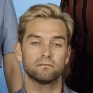 Телеграм стикер 😂 شومبول