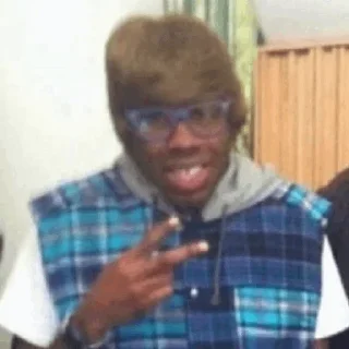 Телеграм стикер 😂 شومبول