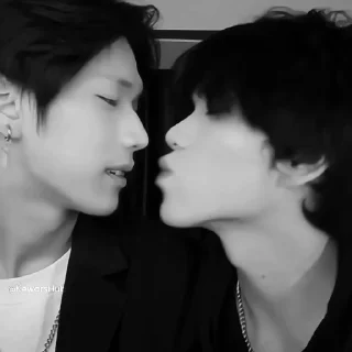 Video sticker 🏳️‍🌈 ࣪𓏲ּ𝘽𝙊𝙔'𝙎🏳️‍🌈𝙇𝙊𝙑𝙀𑁤 | @StickersVirtLey