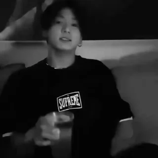 Video sticker 🖤 Mikael Kardman // @KRDMKL