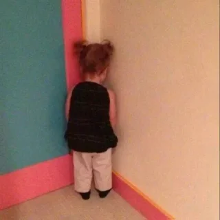 Telegram sticker ☹ @e_x_n3 متحركات🍬