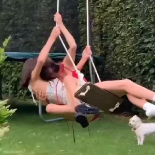 Video sticker 🍕 Hug