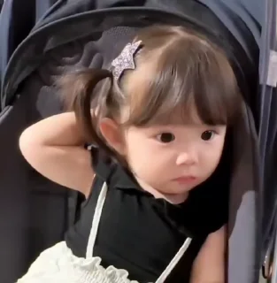 Video sticker 🌟 Kᴀᴡᴀɪɪ @Rinaayii