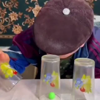 Video sticker 🤯 батёк нах (tt @dvir1n)