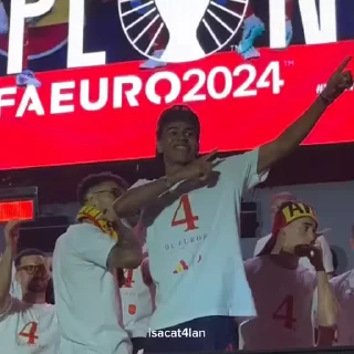 Video sticker 🫀 🫀 lamine yamal. @Isacat4lan