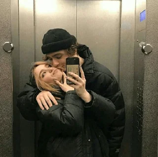 Telegram sticker ✨ Kiss kiss @sandsmark