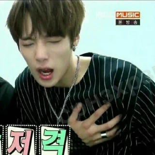 Video sticker 💔 Monsta x