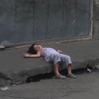 Video sticker 😩 LuteJibeRove :: @fStikBot